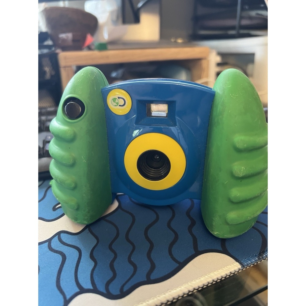 VGUC Discovery Kids Digital Camera - Toy - Works + Cords